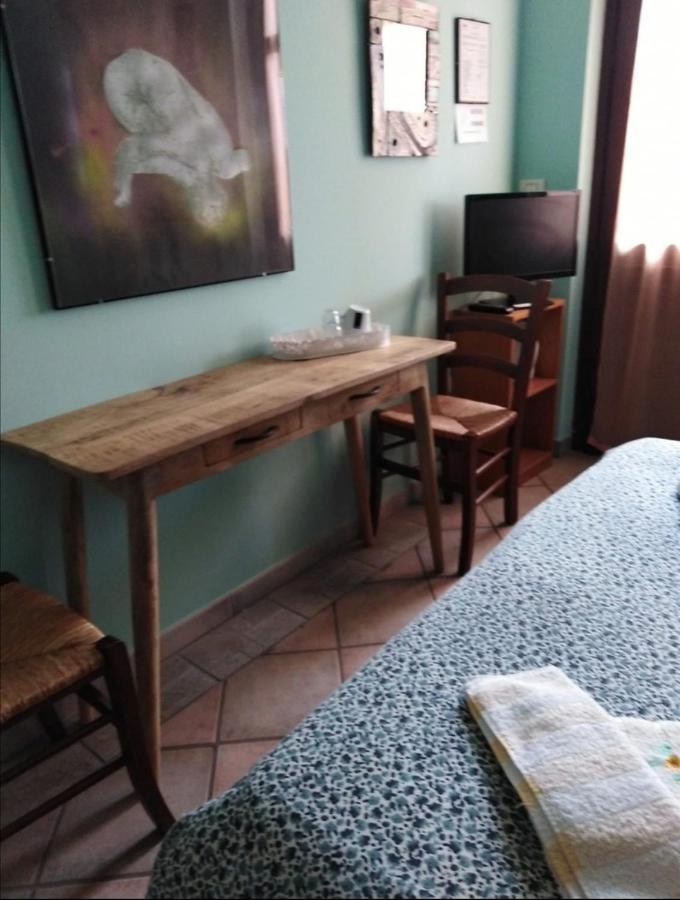 B&B A Casa Di Rosa 卡塞勒托瑞尼斯 外观 照片